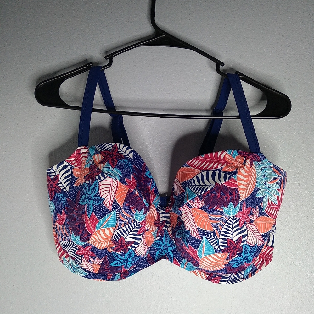 NWT Bikini Top Floral 36L